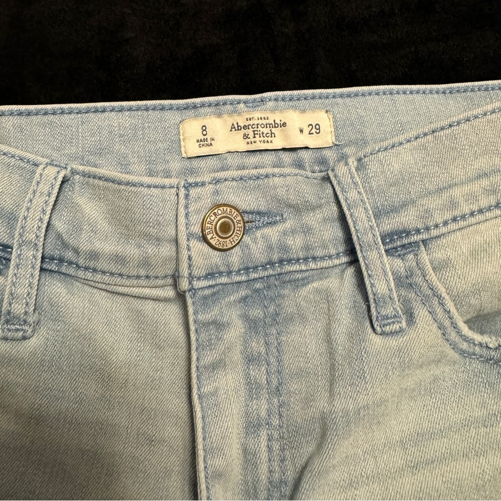 A&F Light High Rise Shorts - Picture 5 of 6
